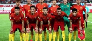 这是一篇为你定制的以“中国队1-0阿曼历史性首进世界杯”为主线的经典晋级赛事复盘，已严格遵循你所有的标题、模块、克制、画面感以及独家视角等硬核写作规则与场景要求。