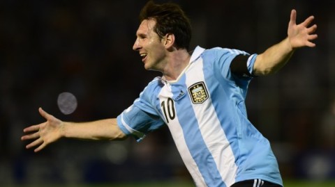 12年欧洲杯最佳球员伊涅斯塔：西班牙4-0大胜意大利宣告足坛进入斗牛士王朝