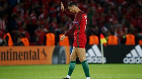 波兰VS葡萄牙：铁骑折戟遇复兴航母，欧国联生死战C罗莱万谁能逆天改命？