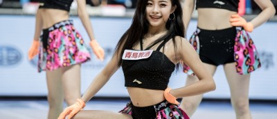 上海滩的甜美火力：大鲨鱼啦啦队主场热舞燃爆源深