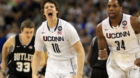 燃烧的篮球灵魂：一场跨越十五年时光的赛场狂想