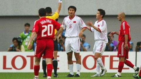 2002韩日世界杯32强最终排名的27年回眸：巴西五星加冕，韩东道主引争议