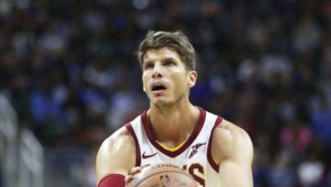 2026赛季骑士队球员位置全解析：哈登米切尔领衔新五虎，内线双塔撑起争冠蓝图