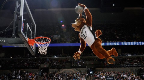 回味经典：回忆那场荡气回肠的湖人大战马刺，聊聊科比留下的不朽传奇